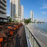 Beachside Antique Villa@14 Pax